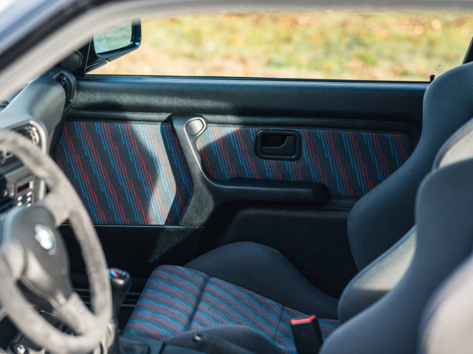 Image 24/50 of BMW M3 Sport Evo (1990)