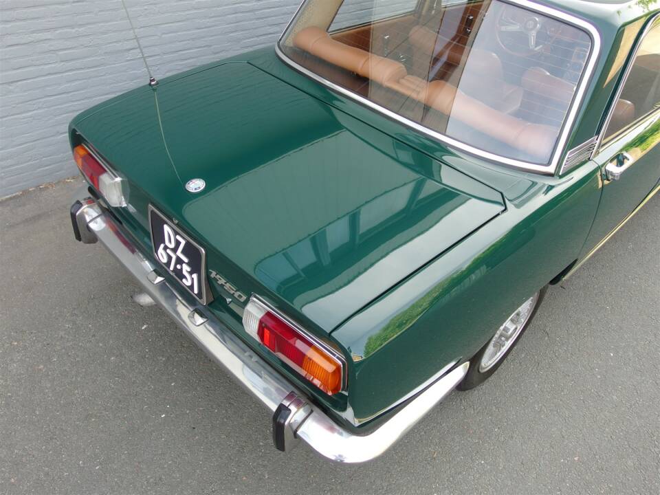 Image 14/99 of Alfa Romeo 1750 Berlina (1970)