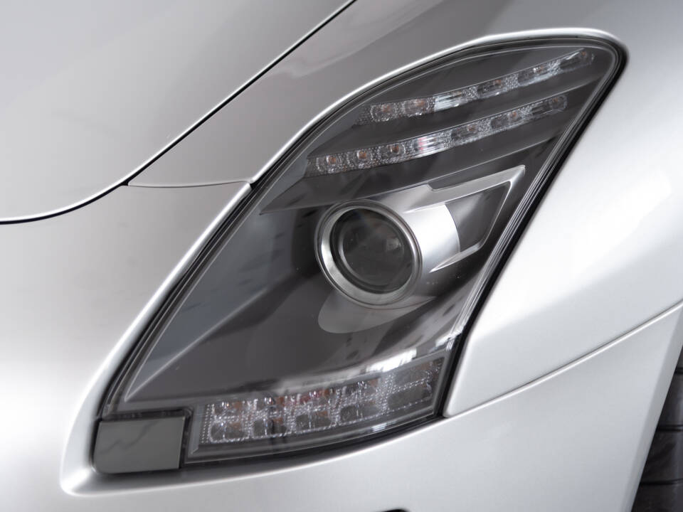 Image 19/48 of Mercedes-Benz SLS AMG Roadster (2012)