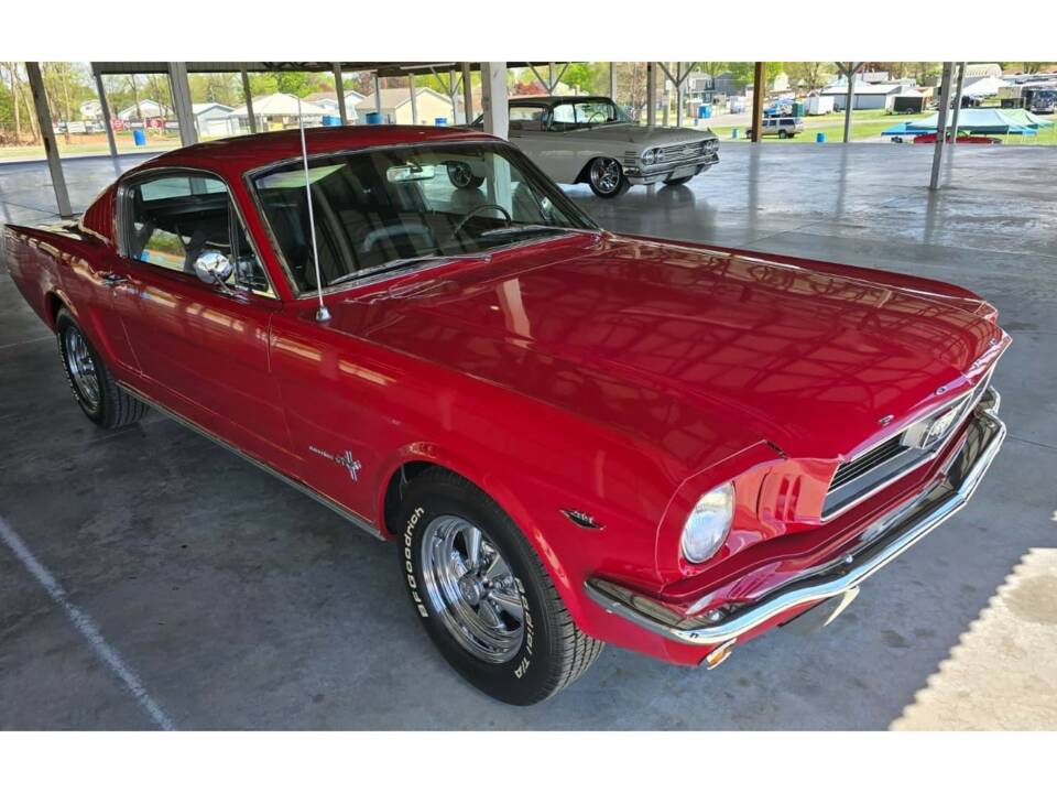 Image 15/50 de Ford Mustang 390 GTA (1966)