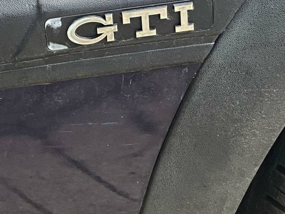 Image 29/31 de Volkswagen Golf III 2.0 16V GTI (1995)