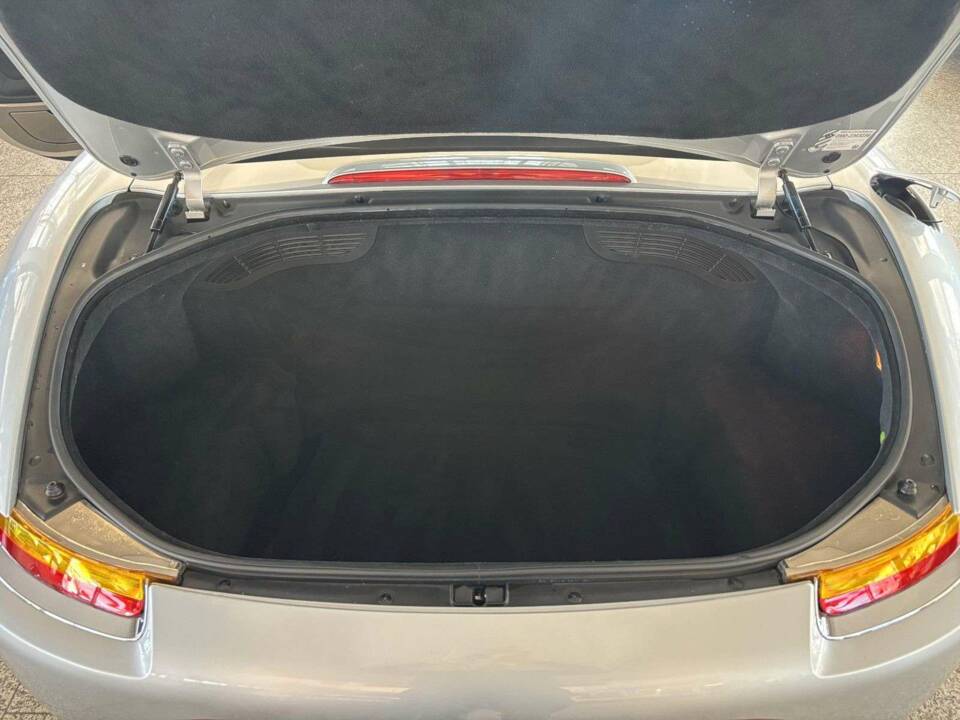 Bild 29/34 von BMW Z8 (2000)