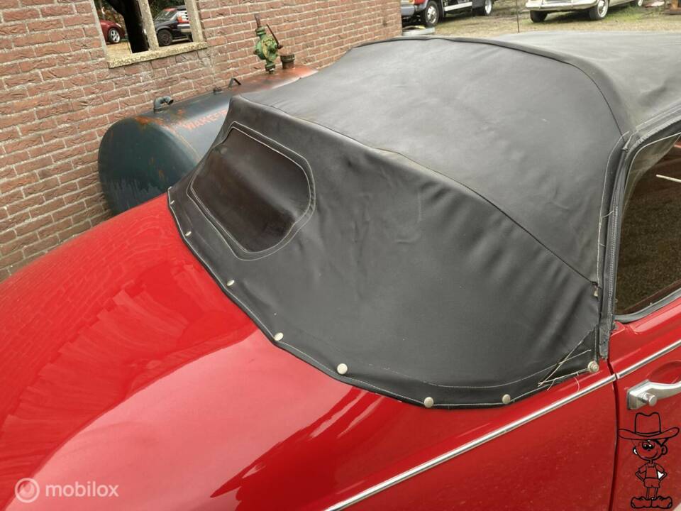 Image 17/50 of Volkswagen Beetle Speedster (1967)