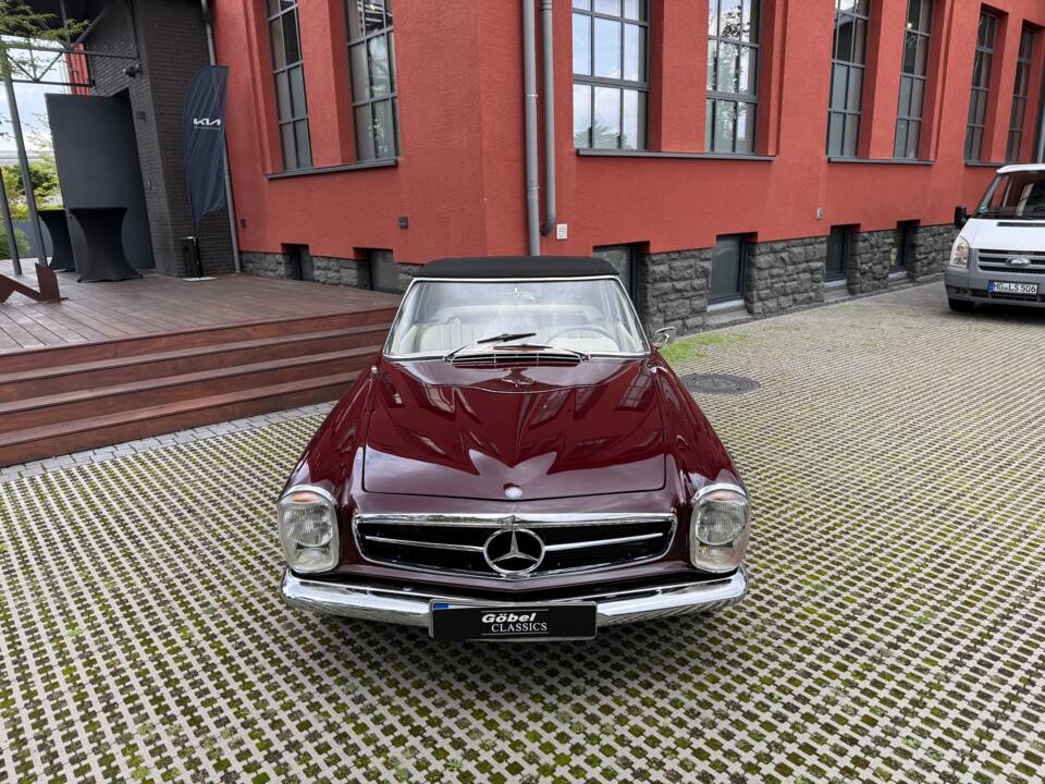 Image 8/26 de Mercedes-Benz 230 SL (1965)