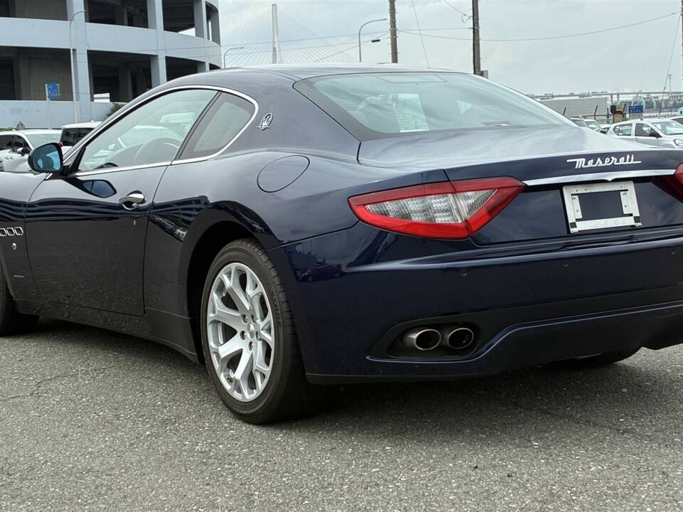 Immagine 7/39 di Maserati GranTurismo 4.2 (2008)