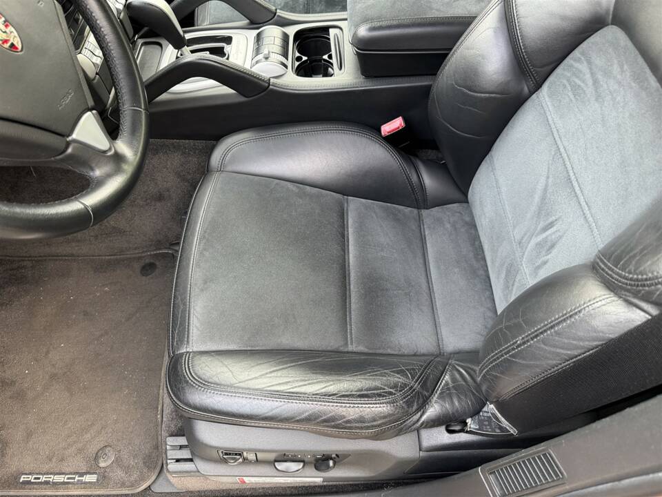 Bild 10/53 von Porsche Cayenne GTS (2008)
