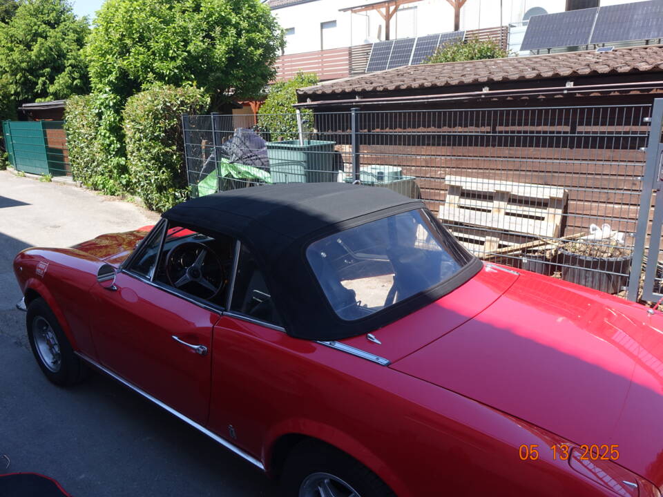 Image 28/32 of FIAT 124 Spider CS (1973)