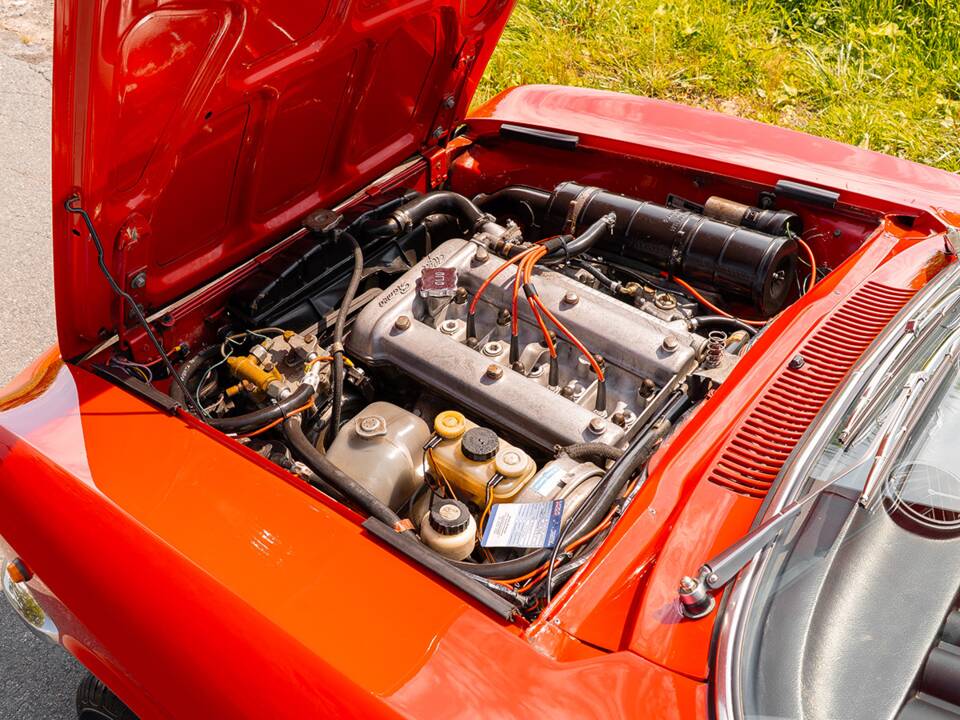 Image 51/53 of Alfa Romeo 2000 GT Veloce (1975)