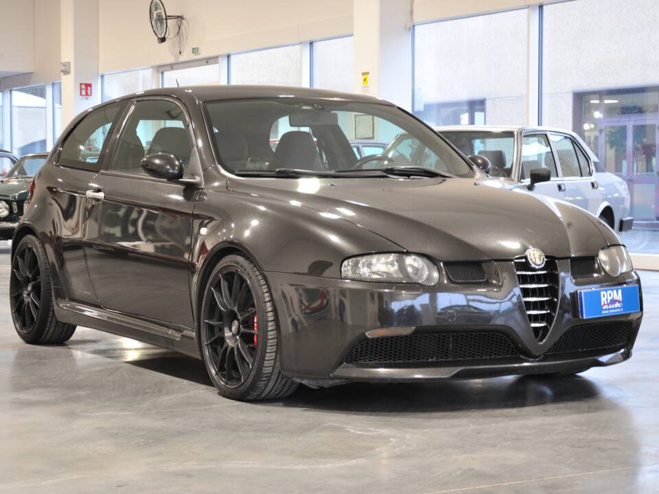 Image 10/27 of Alfa Romeo 147 3.2 GTA (2002)