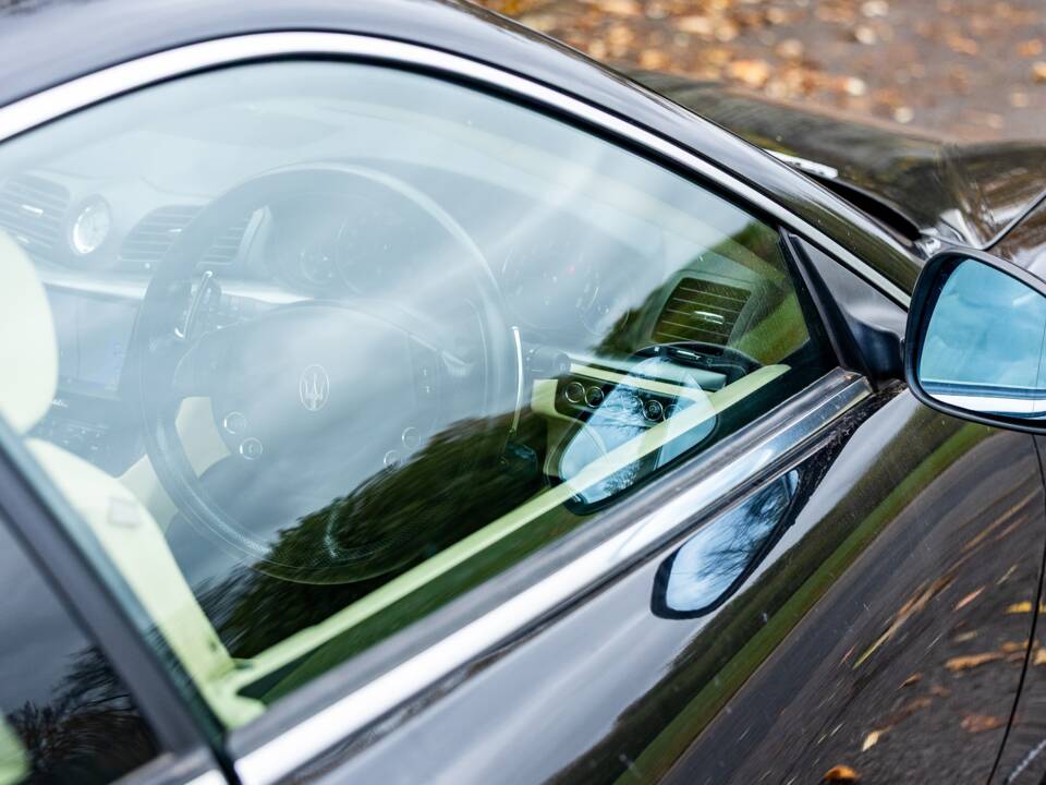 Bild 6/50 von Maserati GranTurismo 4.2 (2008)