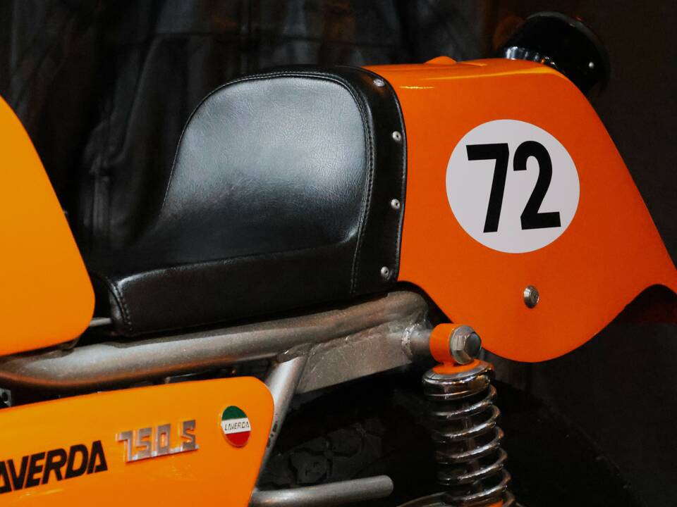Image 11/56 of Laverda DUMMY (1970)