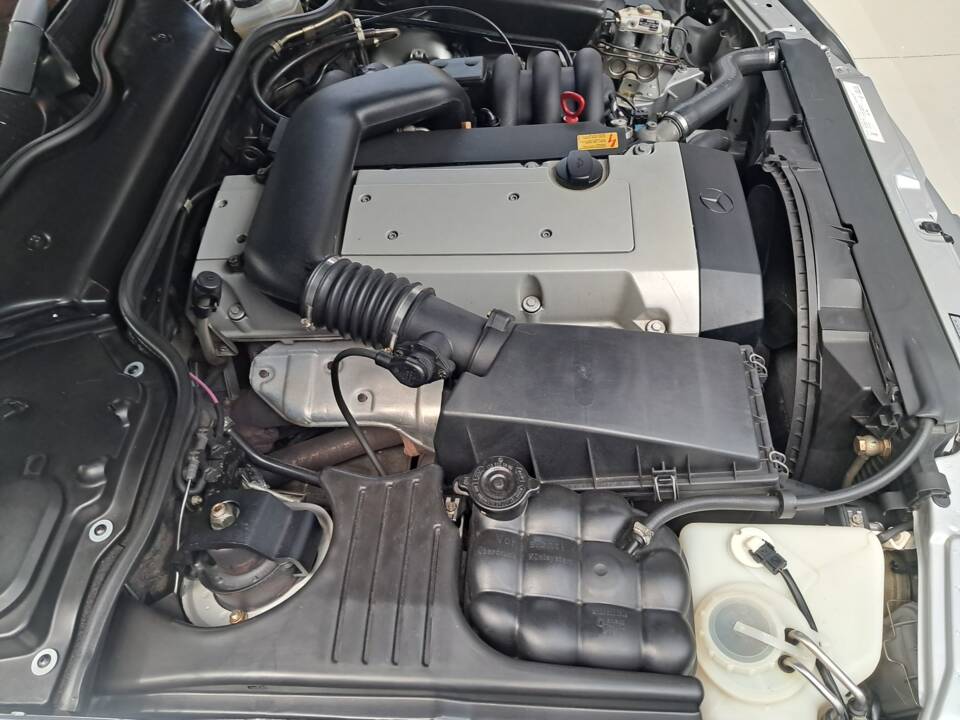 Bild 23/30 von Mercedes-Benz SL 280 (1993)
