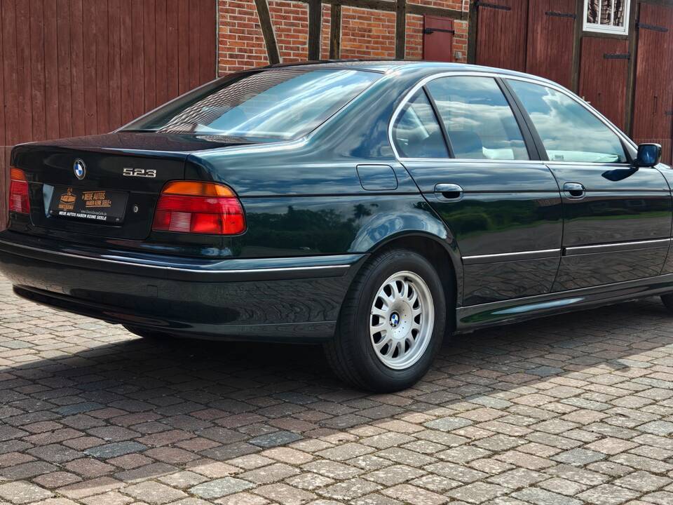 Image 5/18 of BMW 523i (1996)