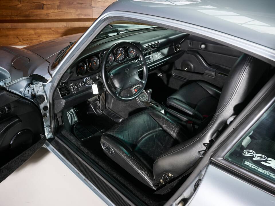 Image 20/36 de Porsche 911 Carrera (1995)