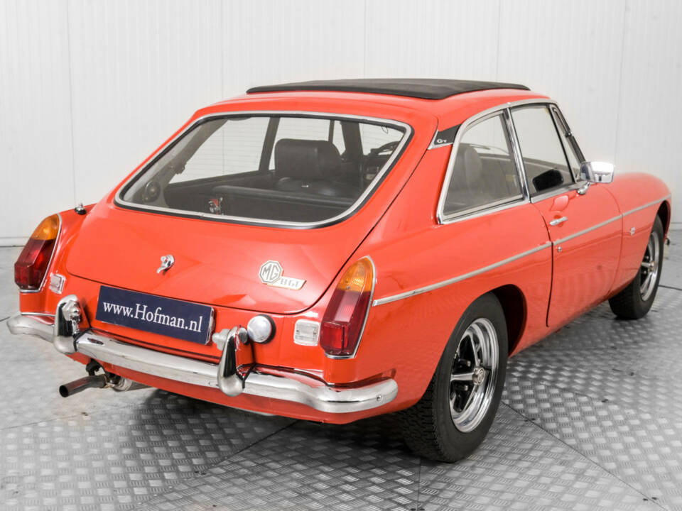 Imagen 29/50 de MG MGB GT (1975)
