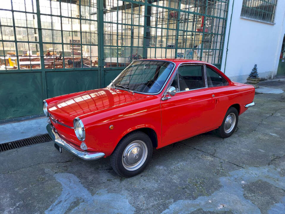 Image 3/36 of Moretti 500 coupé (1966)