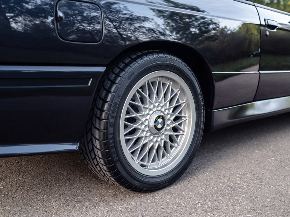 Image 37/50 de BMW M3 (1989)