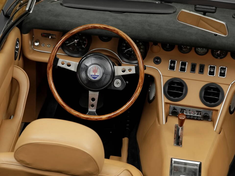 Image 12/23 of Maserati Ghibli Spyder (1970)