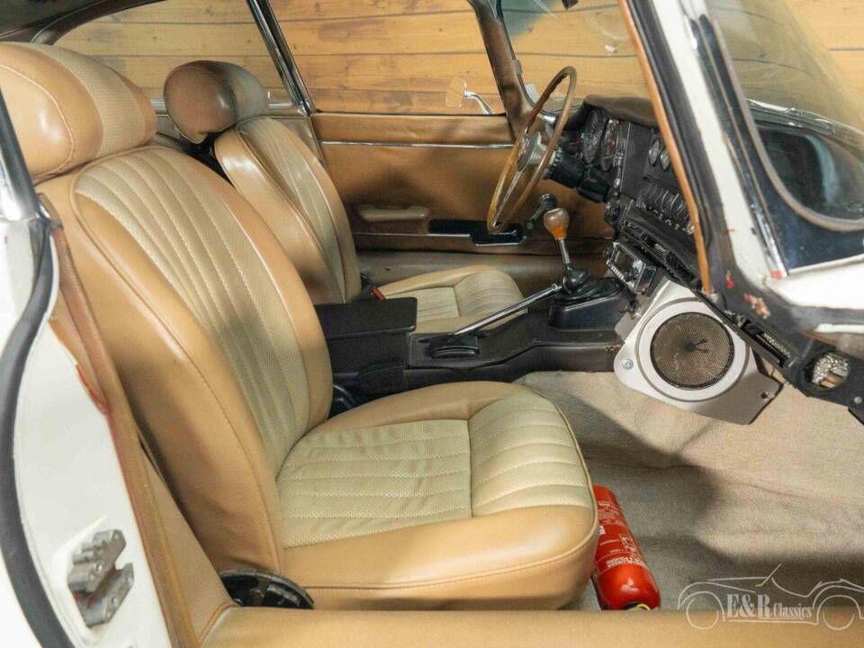 Image 8/19 de Jaguar E-Type (1969)