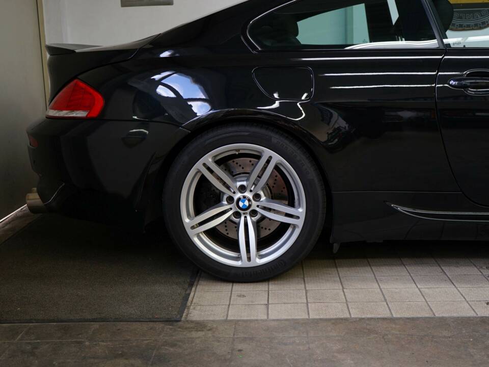 Bild 28/32 von BMW M6 (2006)