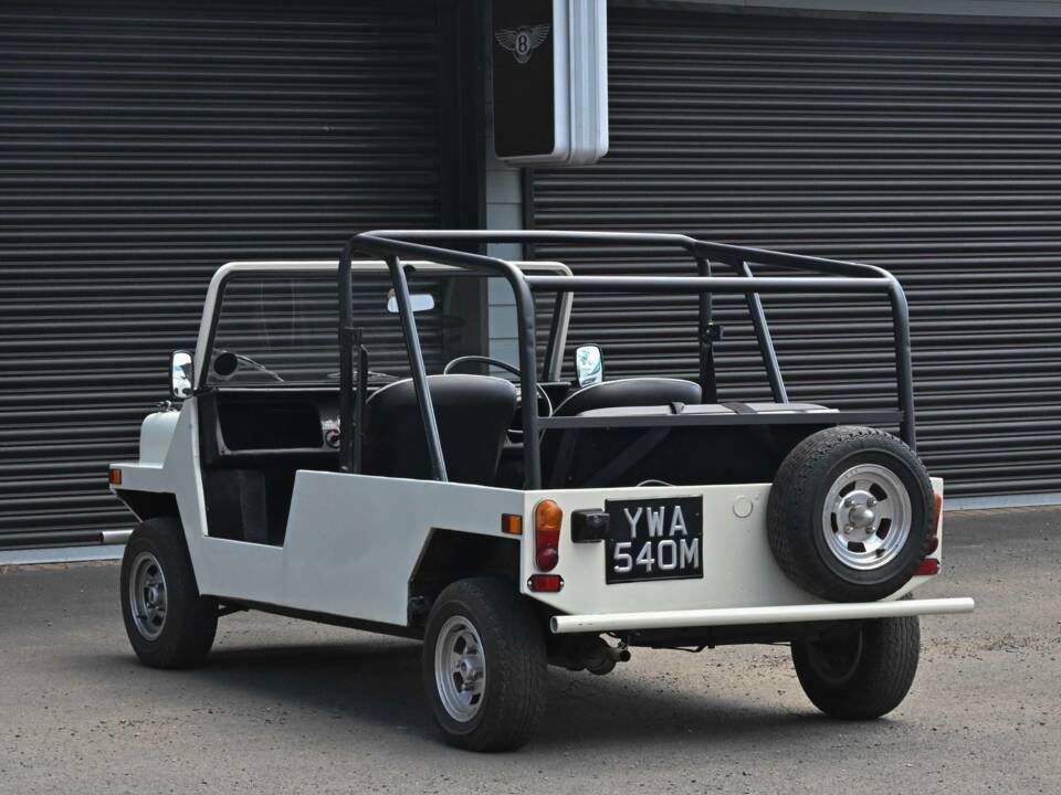 Immagine 8/50 di Mini Moke (1973)