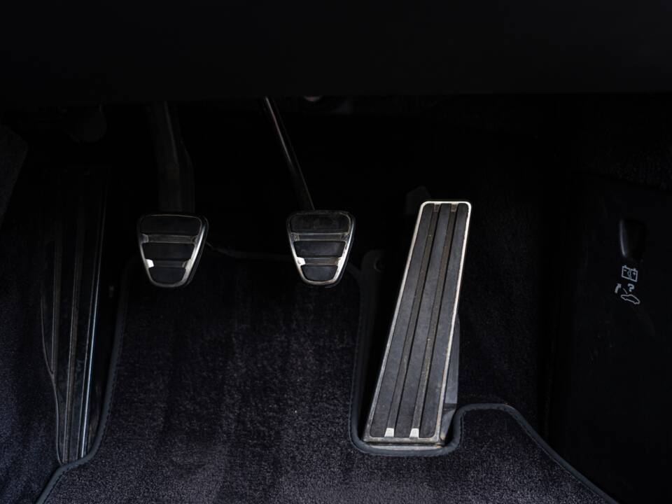Image 20/50 of Porsche 911 Carrera S (2010)