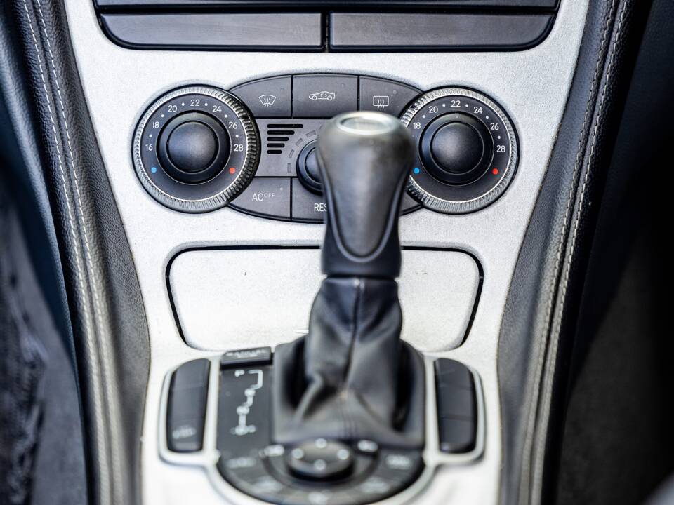 Bild 48/50 von Mercedes-Benz SL 55 AMG (2004)