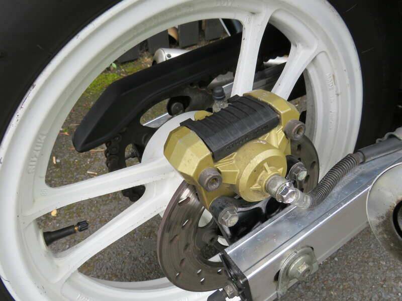 Image 35/43 de Suzuki RG 500 (1987)