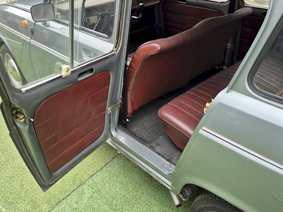 Bild 25/54 von Renault R 4 (1972)