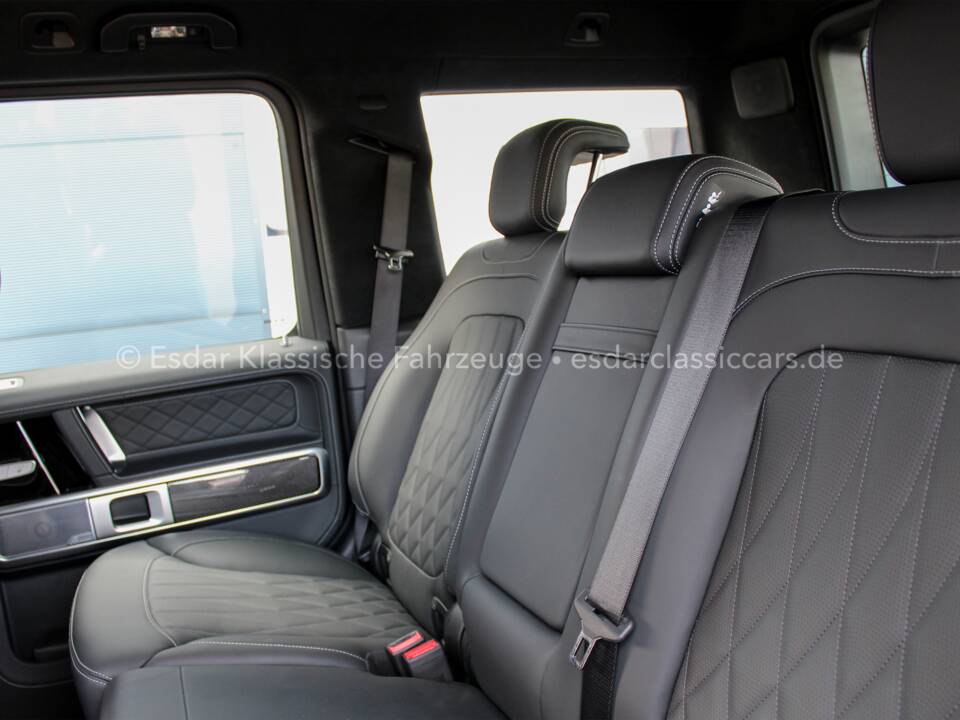 Image 21/32 of Mercedes-Benz G 500 (LWB) (2023)