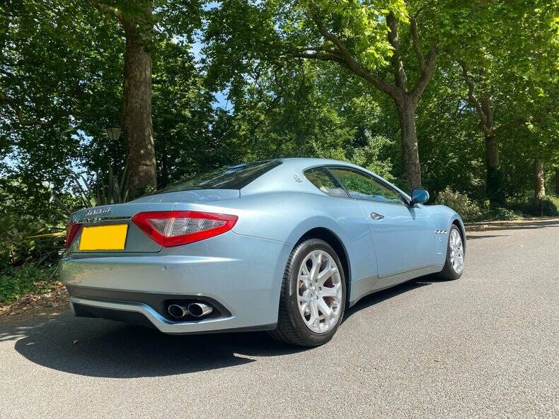 Image 43/50 de Maserati GranTurismo 4.2 (2008)