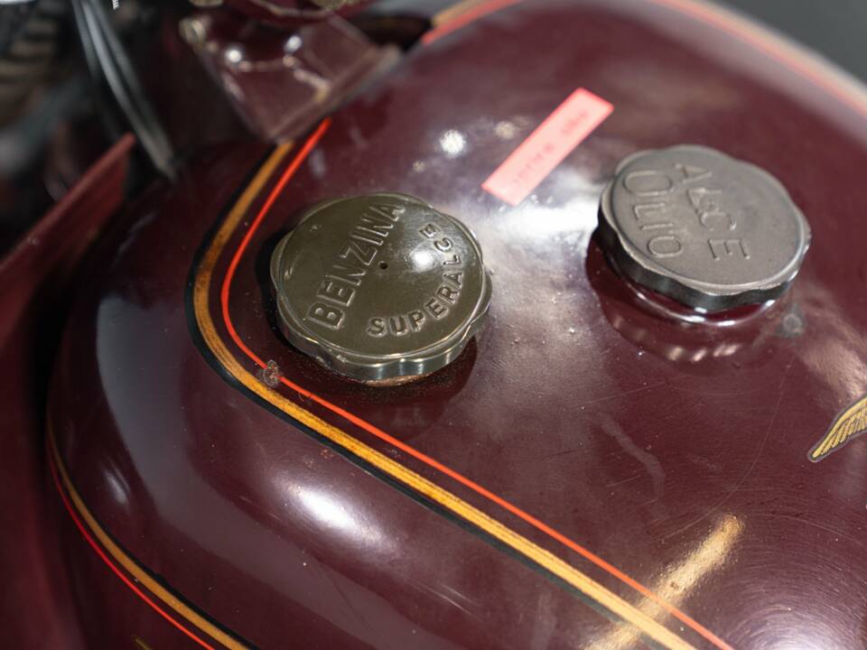 Bild 26/46 von Moto Guzzi DUMMY (1972)