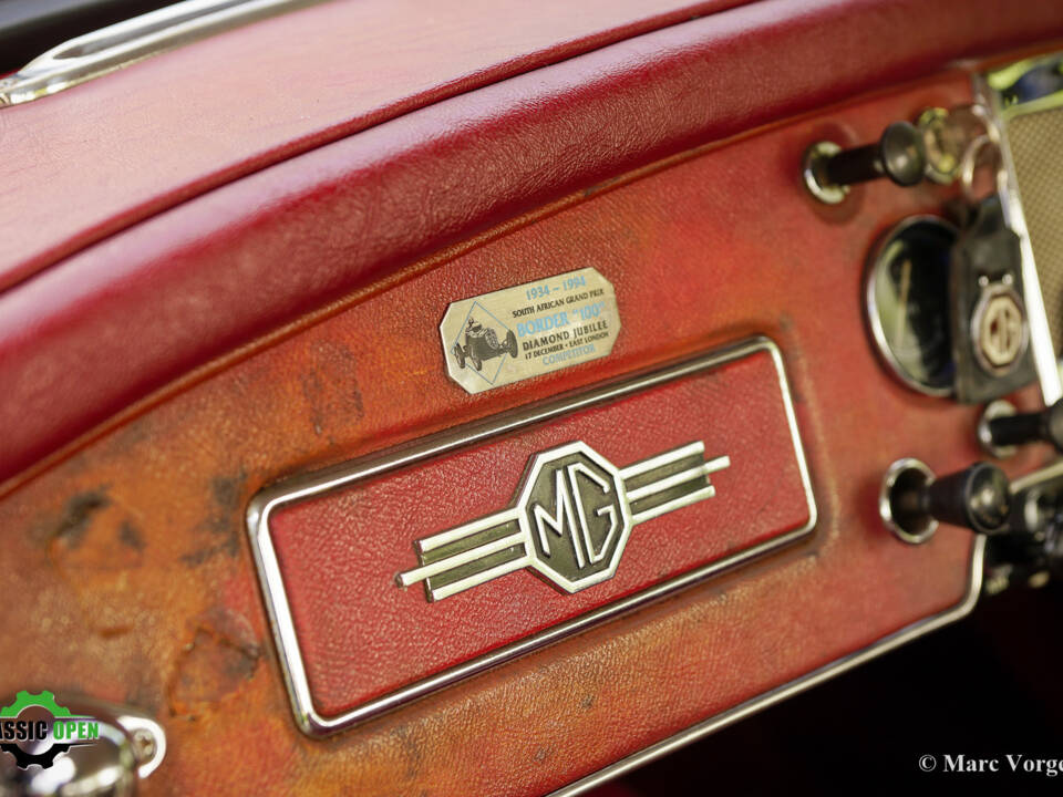 Image 14/50 de MG MGA Twin Cam (1958)