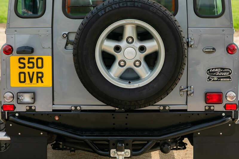 Image 47/50 of Land Rover Defender 90 "50th Anniversary" (1998)