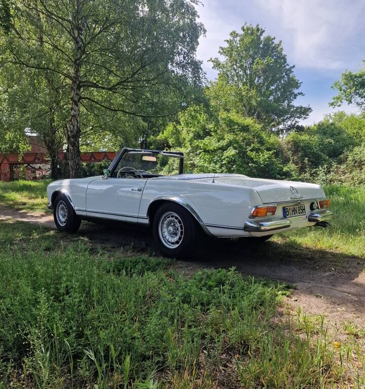 Image 3/100 de Mercedes-Benz 250 SL (1967)