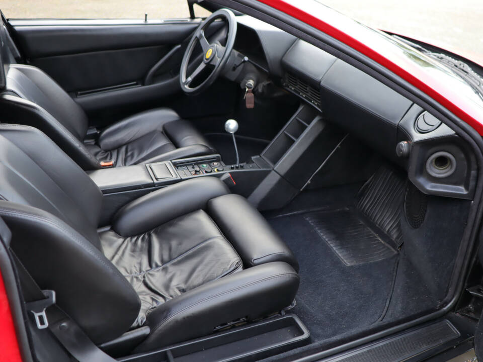 Image 30/50 of Ferrari Testarossa (1985)