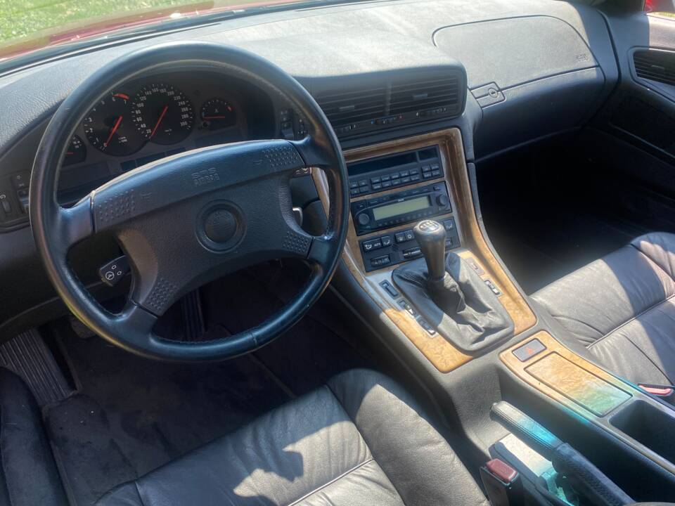 Image 8/11 of BMW 850CSi (1993)