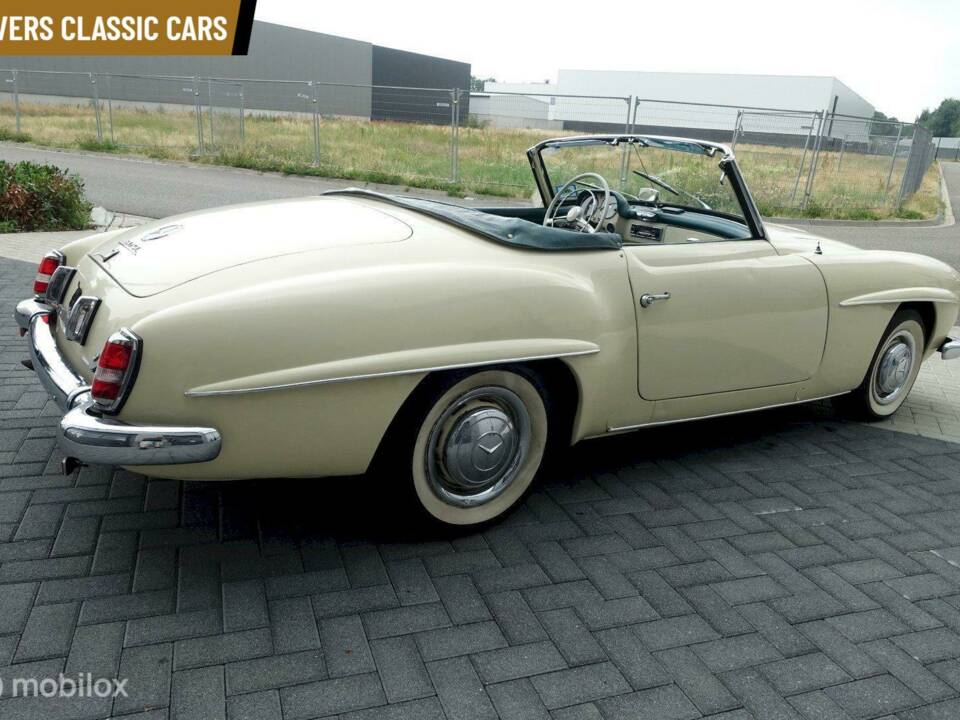 Afbeelding 2/13 van Mercedes-Benz 190 SL (1956)