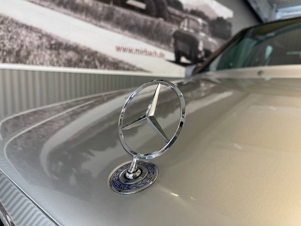 Bild 3/19 von Mercedes-Benz E 60 AMG (1993)