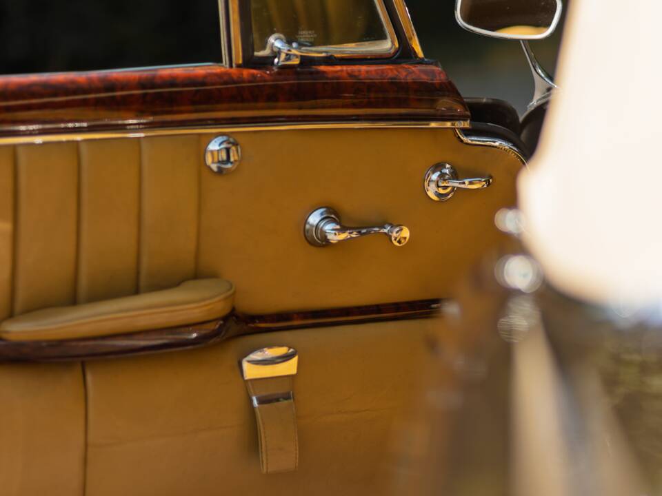 Image 10/13 of Mercedes-Benz 220 S Cabriolet (1957)