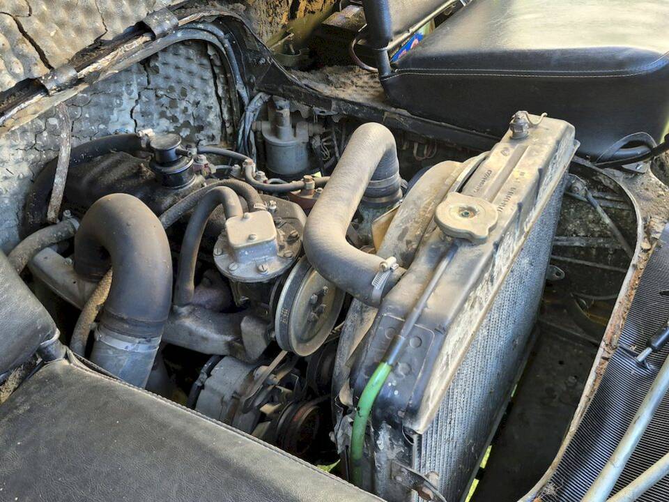 Image 47/51 of UAZ 3741 (1991)