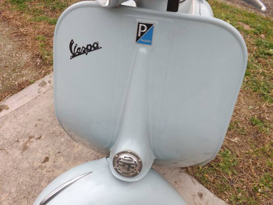 Immagine 41/50 di Piaggio Vespa 125 (1961)