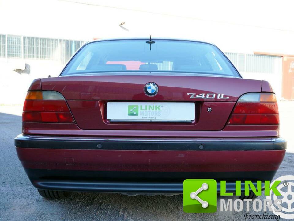 Afbeelding 5/10 van BMW 740iL (1994)