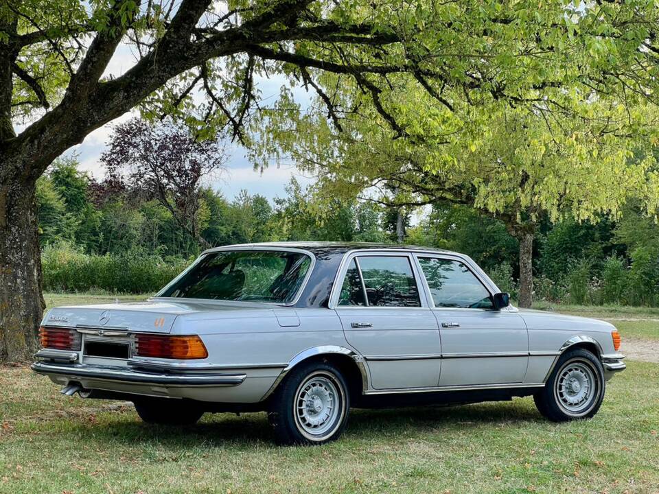 Bild 7/8 von Mercedes-Benz 280 SE (1977)