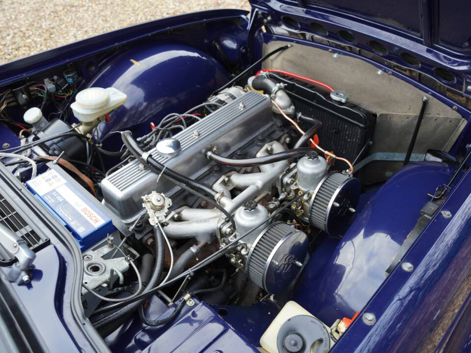 Image 48/50 of Triumph TR 6 PI (1972)