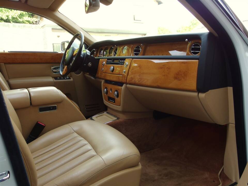 Bild 49/98 von Rolls-Royce Phantom VII (2006)