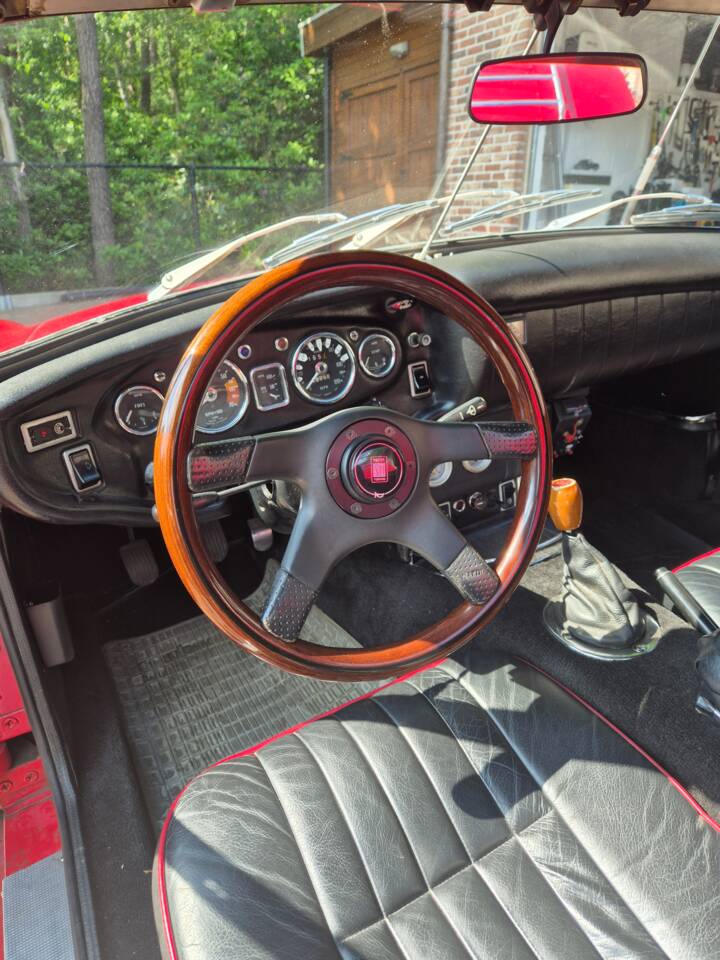 Image 4/5 de MG MGB (1971)