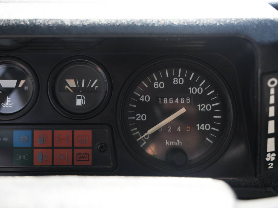 Afbeelding 29/38 van Land Rover 90 (1989)
