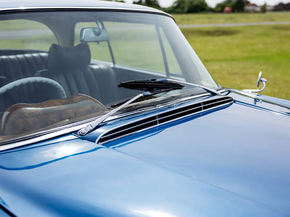 Afbeelding 15/62 van Mercedes-Benz 300 SE (1965)