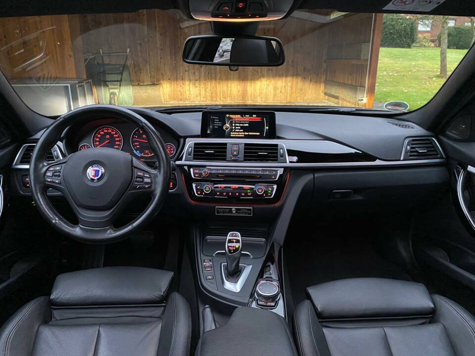 Image 11/16 of ALPINA D3 Biturbo Touring Allrad (2017)